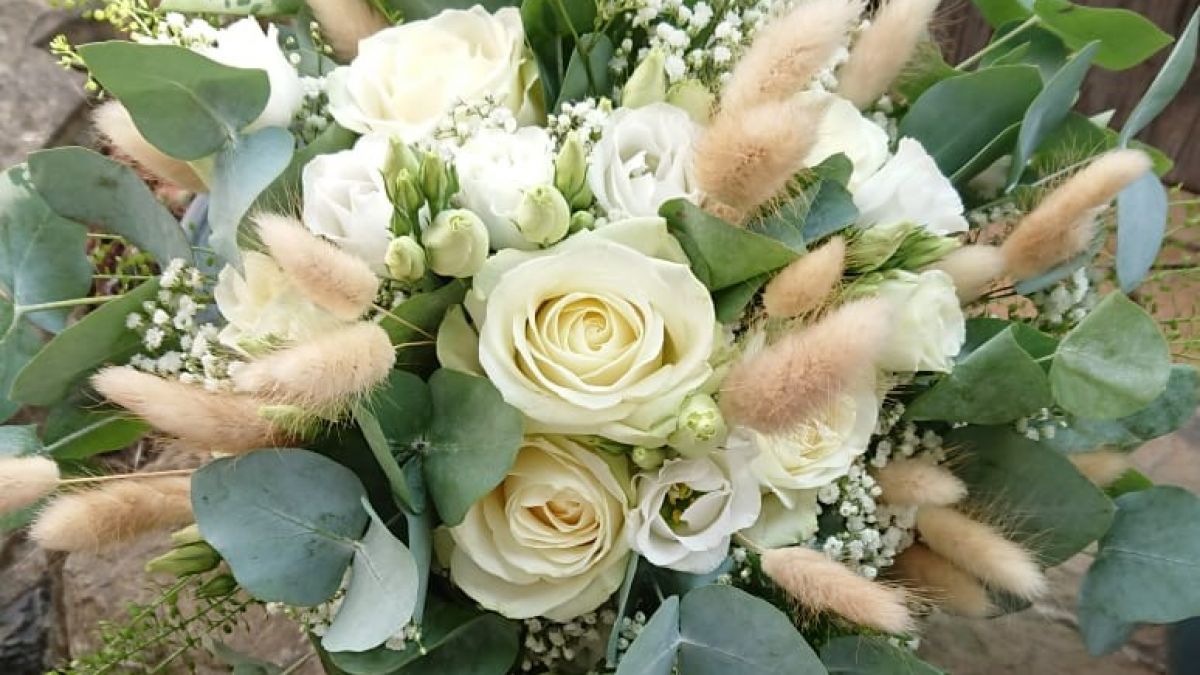 Trockenblumen und Eukalyptus liegen voll im Trend - auch in der Hochzeitsfloristik von Blumen Wicker