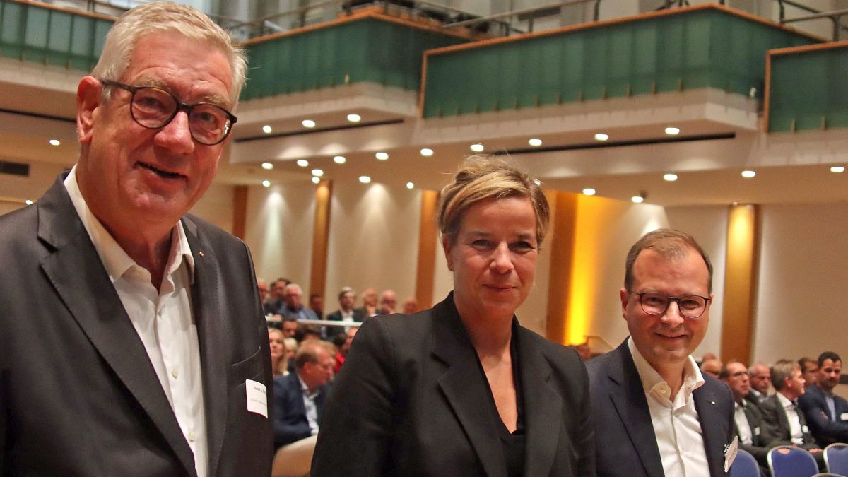 Innovativ und bodenständig: NRW-Ministerin lobt heimische Mittelständler