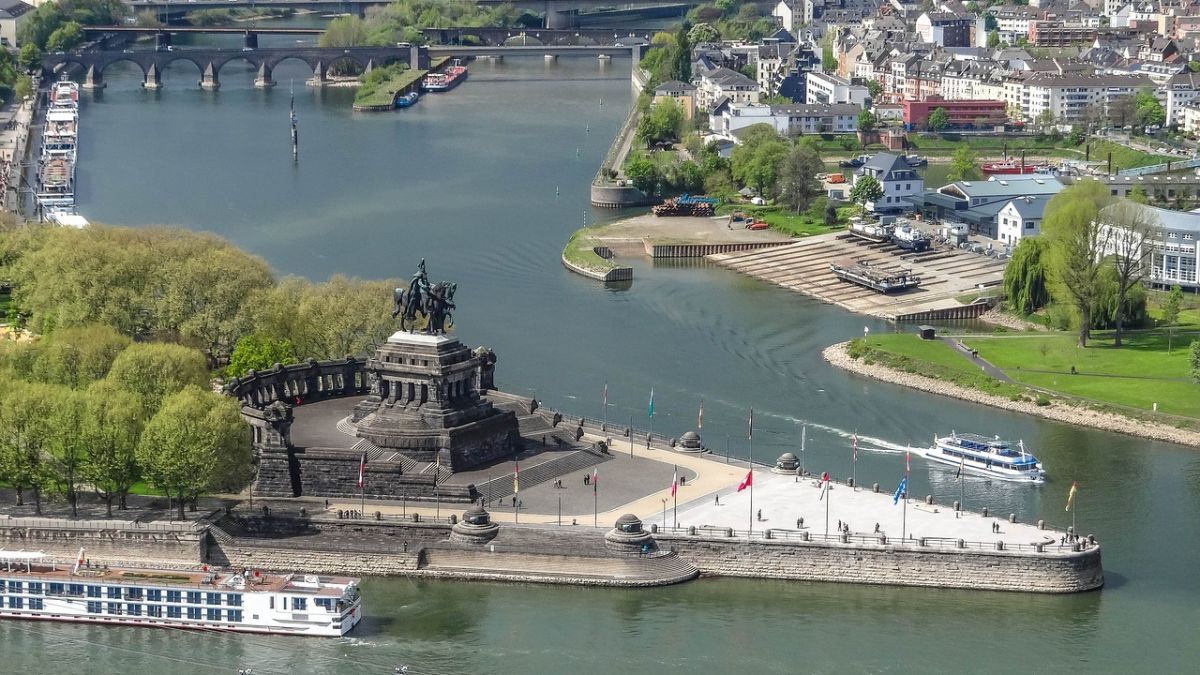 Das Deutsche Eck in Koblenz ist immer eine Reise wert. von Gert Spießhofer auf Pixabay