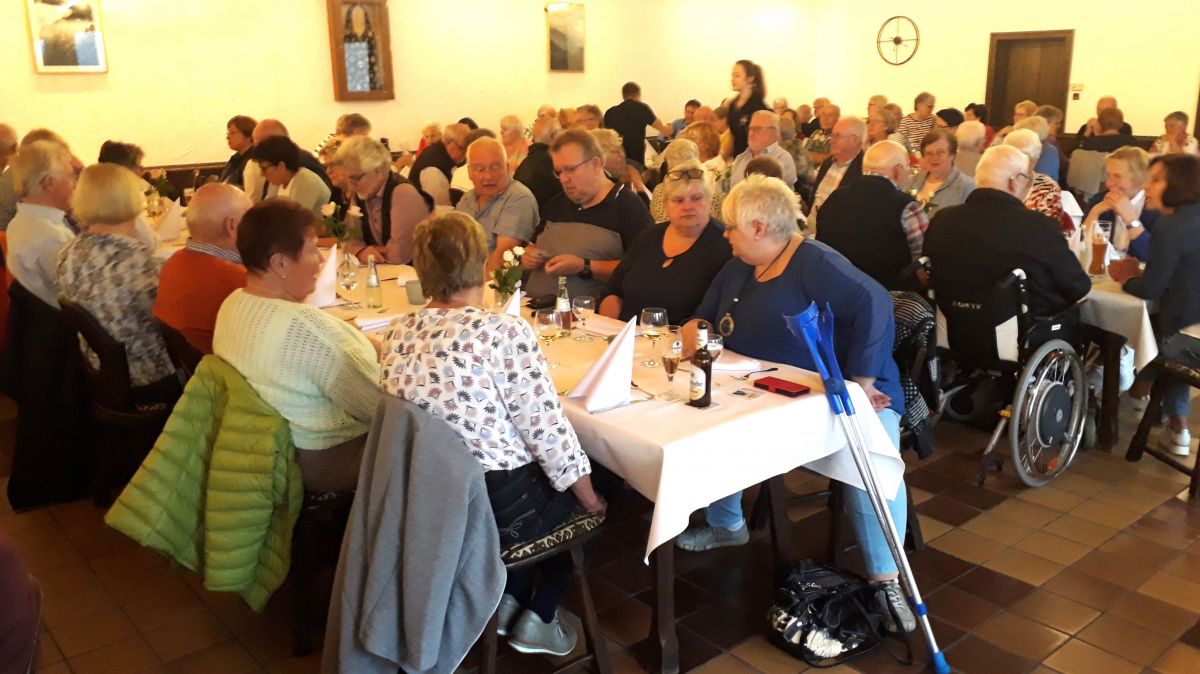 Der VdK-Ortsverband Wenden feierte sein traditionelles Sommerfest im Gasthof Valpertz in Hillmicke. von privat