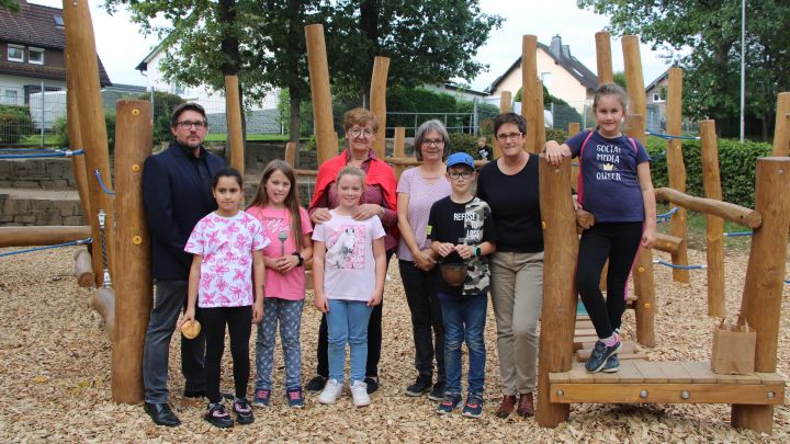 Neuer Spielplatz der Grundschule Rothemühle: Kletterspaß für alle