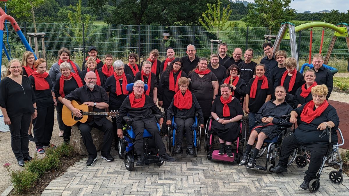 Die Mitglieder des Chors „Stimmwerk“ der Wertmann-Werkstätten freuen sich auf das Konzert in Bamenohl. von Werthmann-Werkstätten