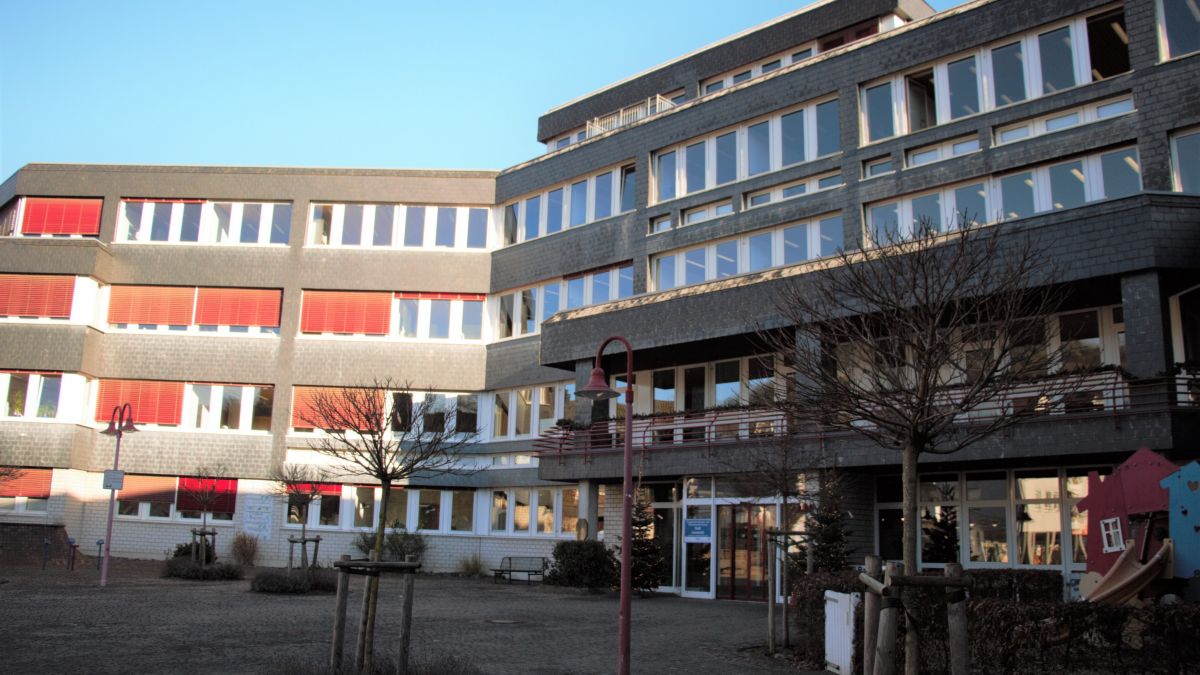 Rathaus in Lennestadt Altenhundem von Amy Gödde