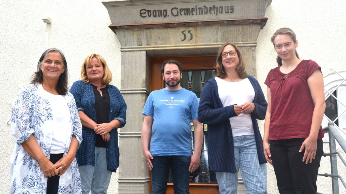 Heike Schaefer, Anne Jahn, Bernd Herweg, Katrin Luers und Kristina Ashoff freuen sich auf den Klönschnack am 26. Oktober, zu dem alle Attendorner Ehrenamtliche eingeladen sind. von Wolfgang Teipel