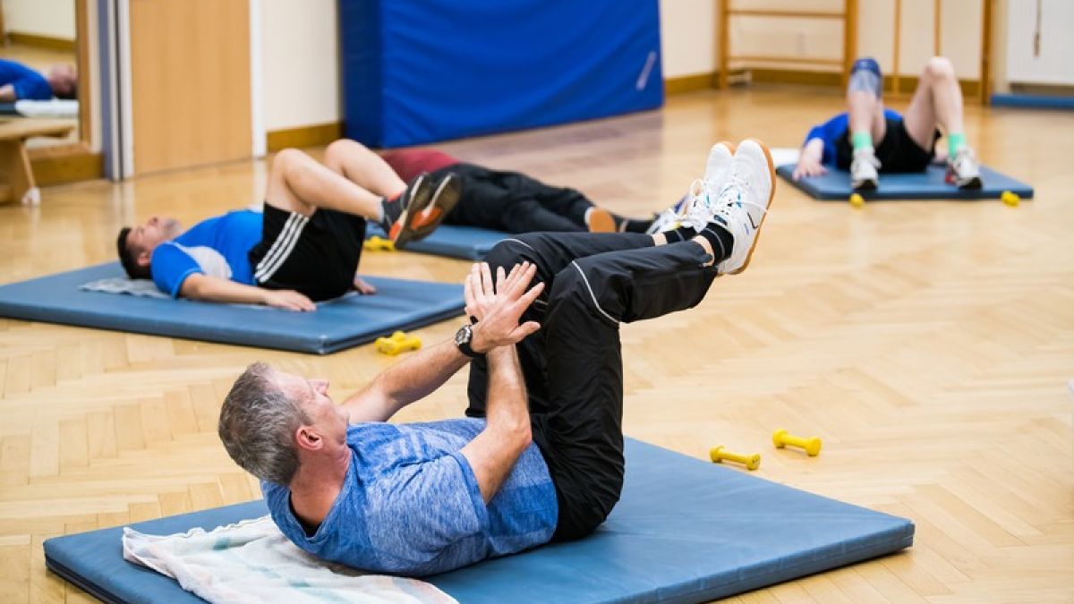 Beim TV Attendorn startet das neue Sportangebot „FFF“: Fit and Fun am Freitagabend. von LSB NRW/Andrea Bowinkelmann