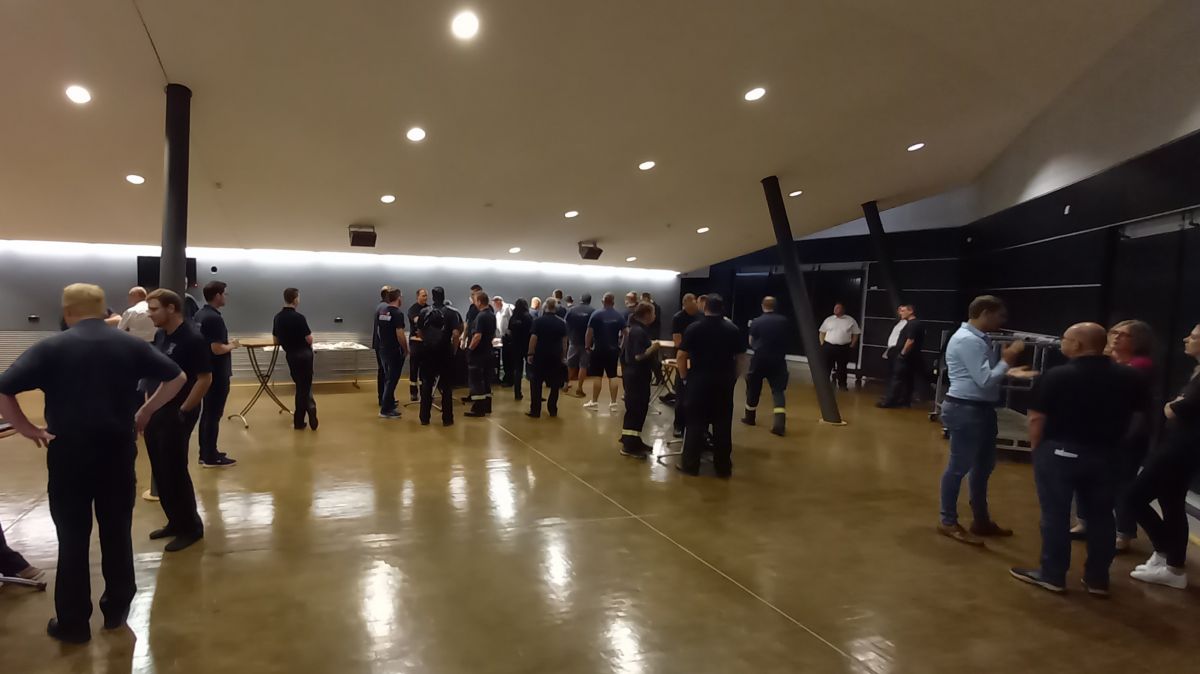 Ausbildung zum Sicherheitsbeauftragten an der Uni Siegen: In den Pausen bestand reichlich Gelegenheit zum Austausch und „Netzwerken“. von Feuerwehr