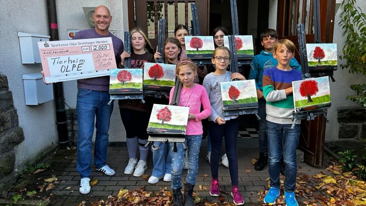 Auch acht Kinder nahmen an dem Malkurs nach der Bob-Ross-Technik teil. von privat