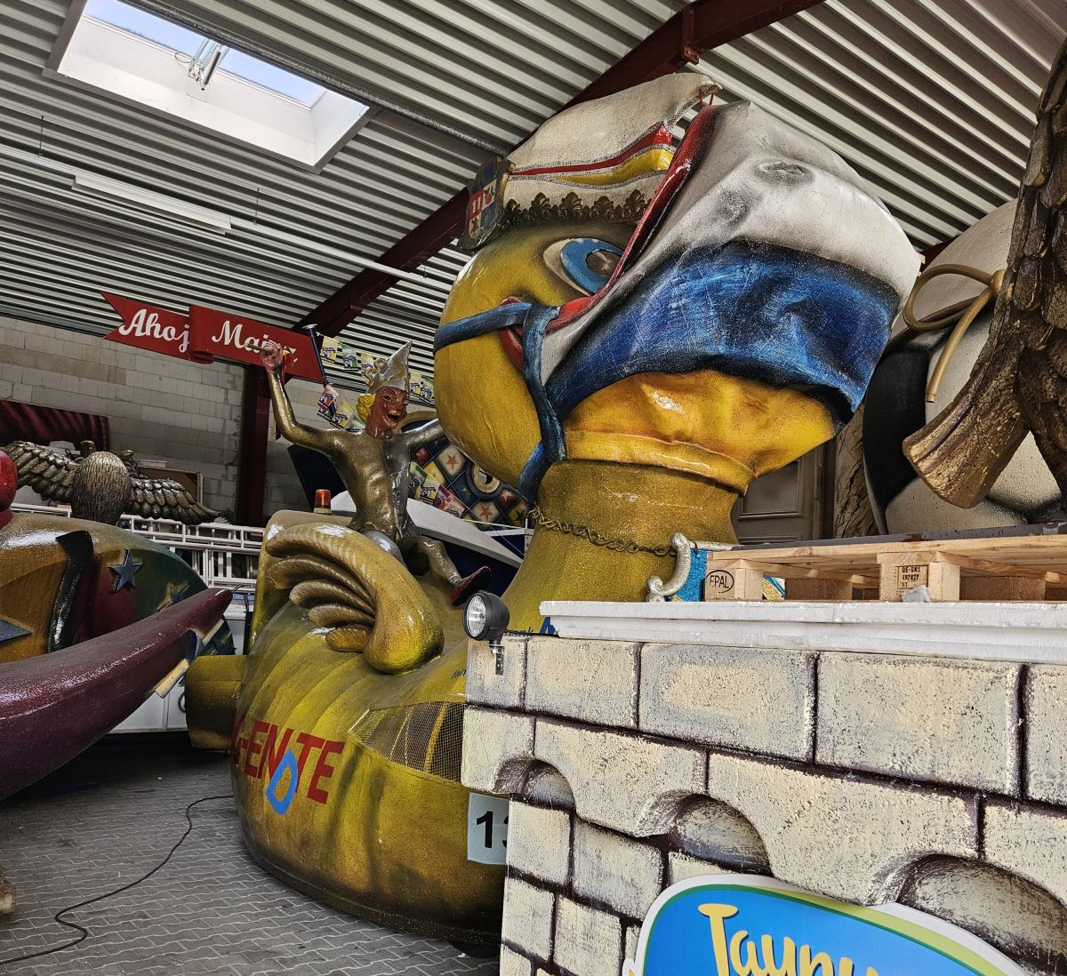 Die Wagenbauer lerntes einiges zur Geschichte des Mainzer Karnevals. von privat