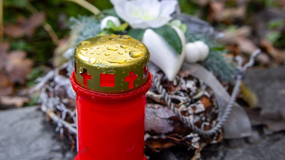 Symbolfoto Grab, Friedhof von Mia Hoffmann