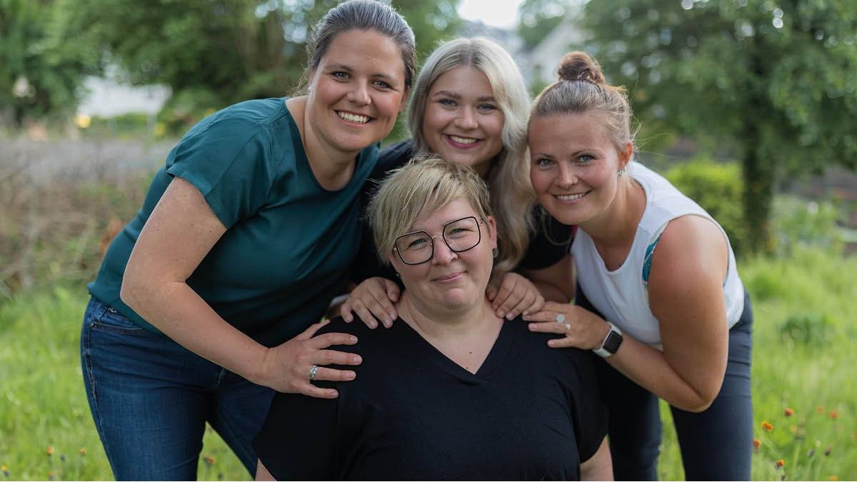 Lia Jürgens (links), Esther Ringbeck (Mitte unten), Angelika Weimann (Mitte oben) und Jacky Grobbel (rechts). von privat