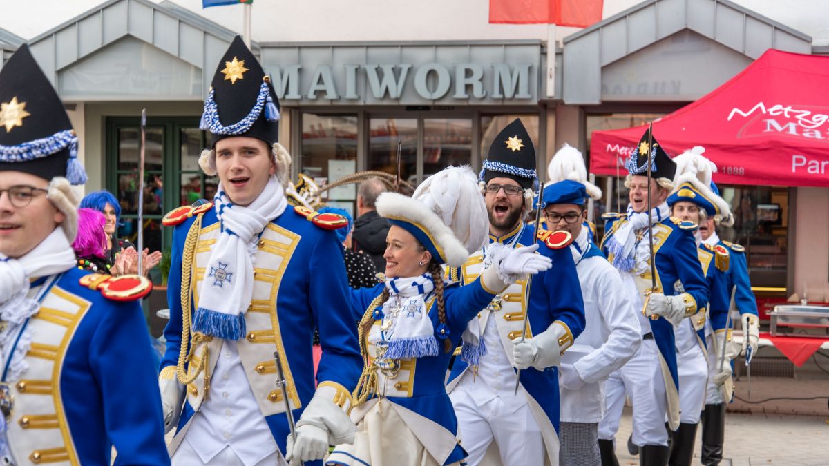 Sessionsauftakt auf dem Alten Markt. von Nils Dinkel