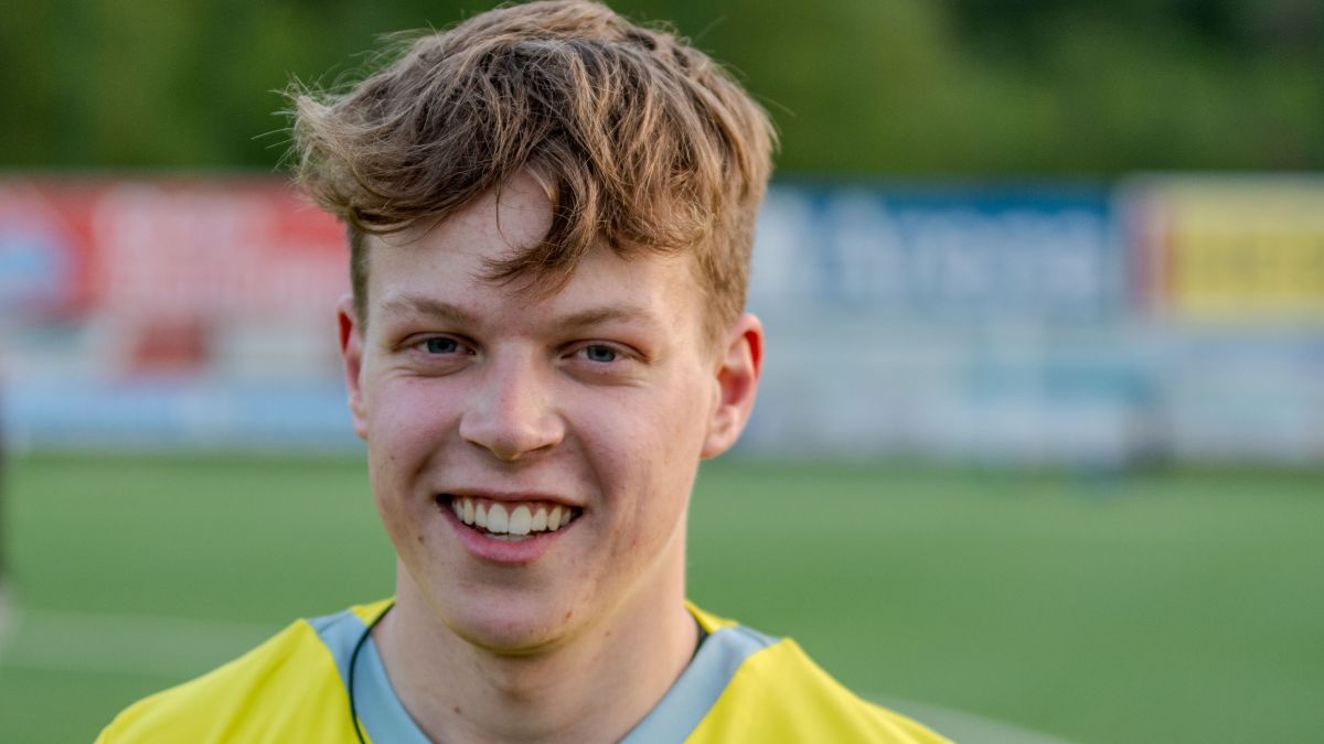 Lukas Valk ist Schiedsrichter vom SV Rothemühle. Er leitet in der Saison 2022/23 Spiele in der Landesliga. von Nils Dinkel