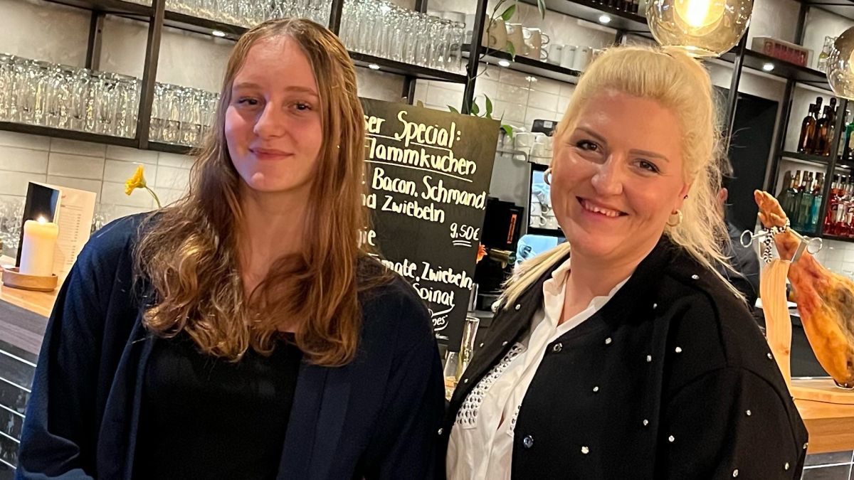 Jasmin Bergmann (links) und Christin-Marie Stamm. von Landtagsbüro Christin-Marie Stamm