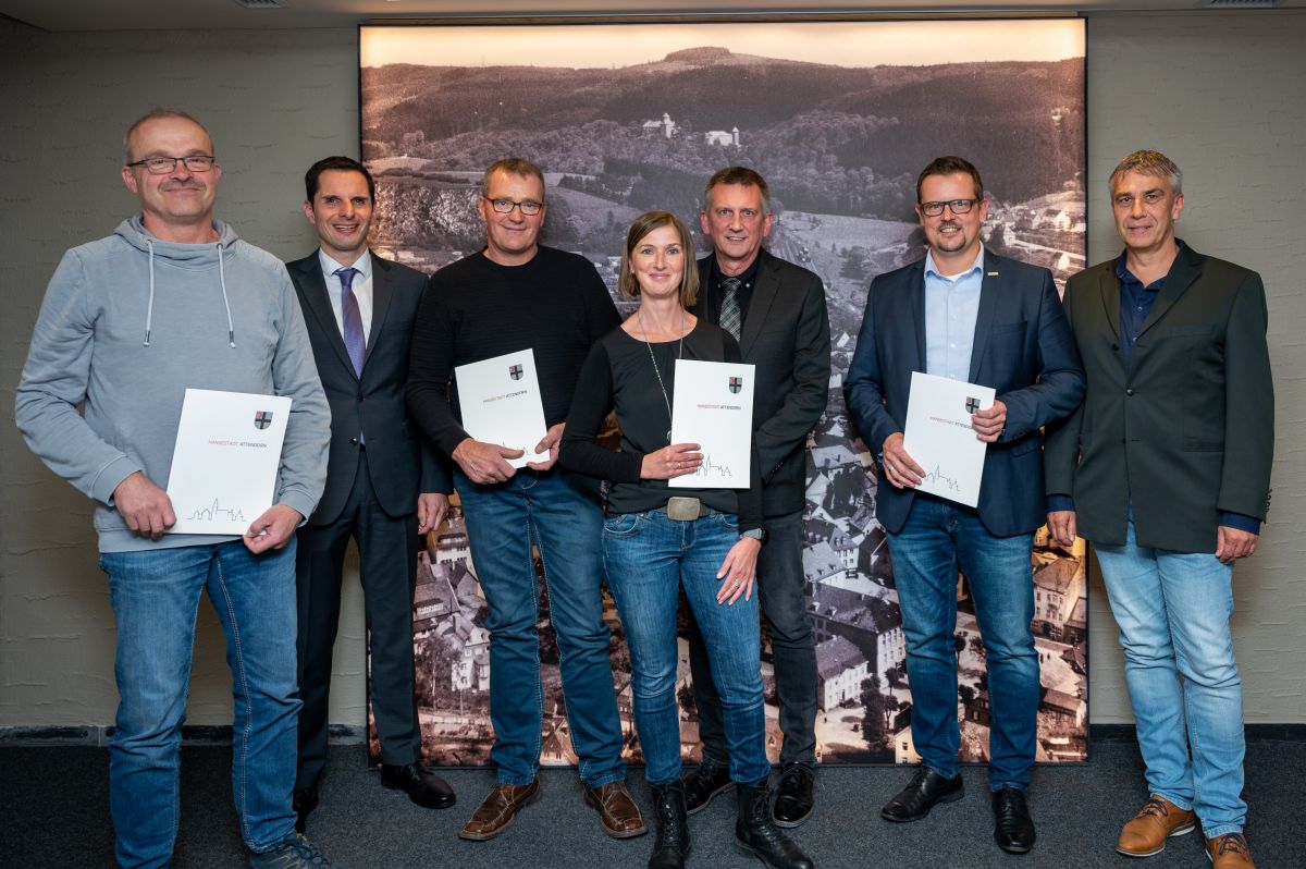 Die Dienstjubilare für 25 Jahre. von Hansestadt Attendorn