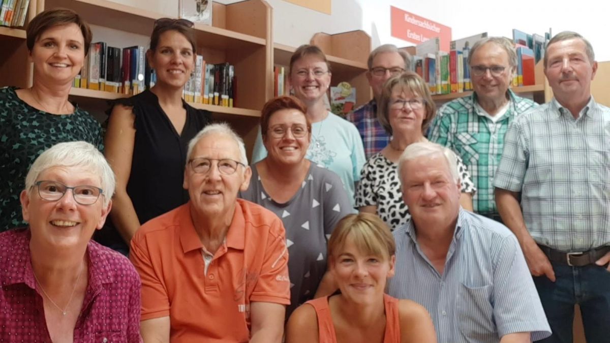 Die Bücherei in Langenei hat ihr 100-jähriges Jubiläum gefeiert. Das Bücherei-Team dankt allen Besuchern und Gästen für einen wunderbaren Festtag. von privat