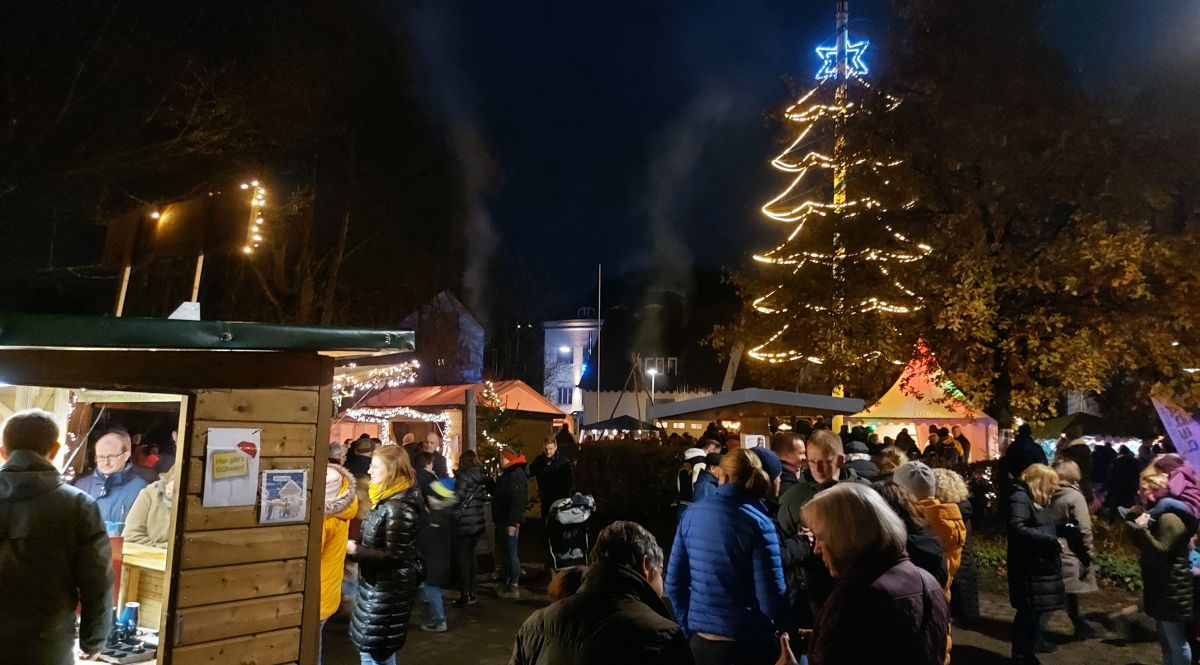 Der Weihnachtsmarkt in Grevenbrück - klein, aber fein. von privat