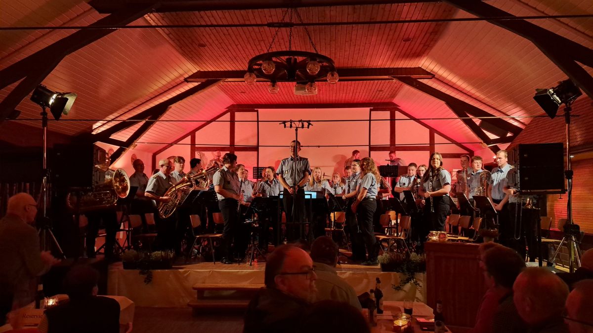 Musikverein Albaum verabschiedet Wolfgang Schulte von privat