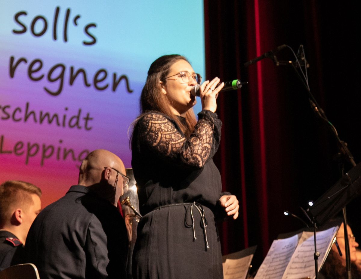 Für Franziska Scherer soll es - zumindest gesanglich - rote Rosen regnen. von Julia Stamm-Ochel