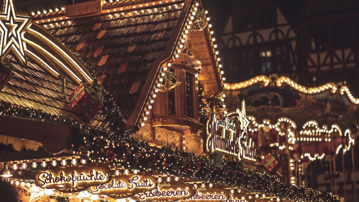 Weihnachtsmarkt, Weihnachtsdorf, Advent, Adventszeit, Adventsmarkt, Weihnachten von pixabay