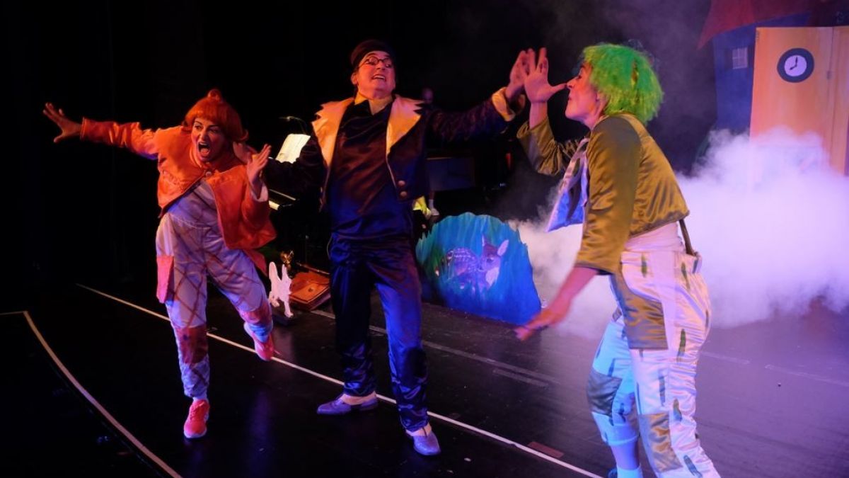 Das Familienmusical „Max und Moritz“ kommt in die Olper Stadthalle. von Kleine Oper Bad Homburg