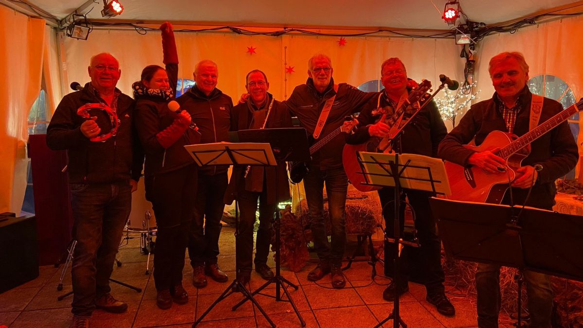 Die ALTstattBuben treten im Franziskaner-Hof auf. von privat