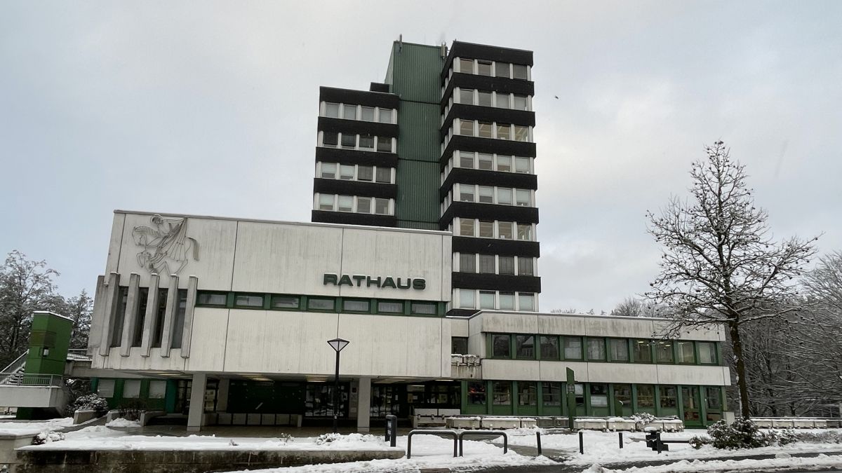 Das Olper Rathaus im Winter. von Kreisstadt Olpe