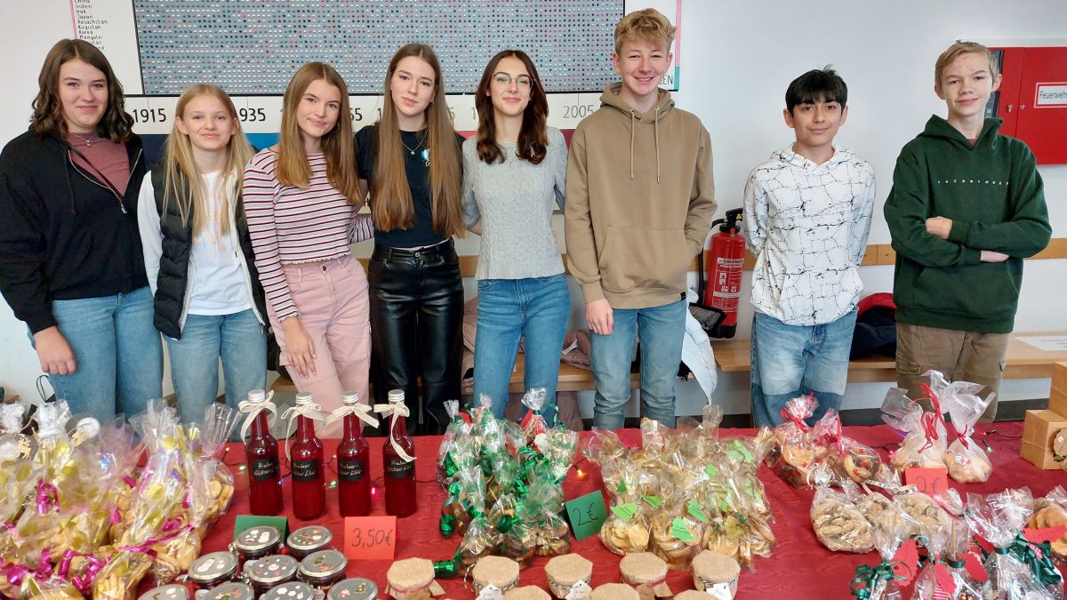 Der Spielzeugmarkt am Gymnasium der Stadt Lennestadt war wieder ein voller Erfolg. von privat