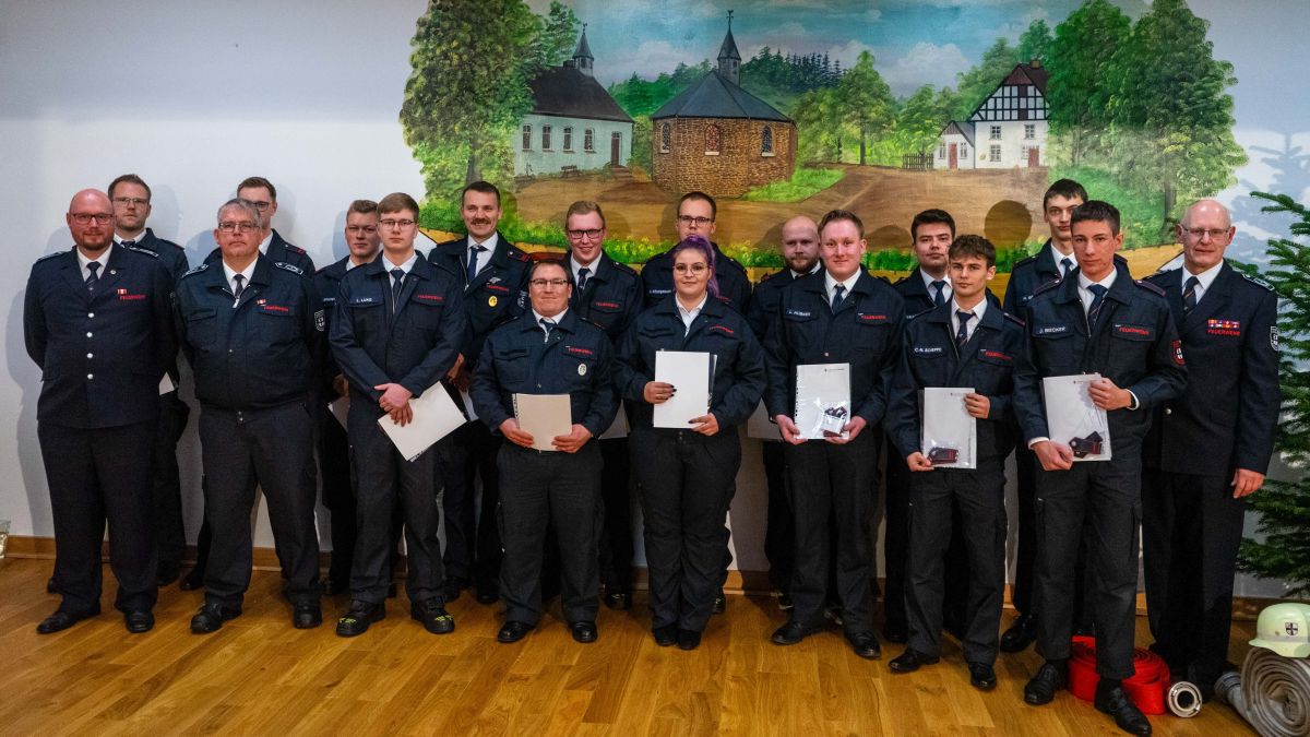 Die Jahresdienstbesprechung der Feuerwehr Attendorn fand in Windhausen statt. von Jonas Johannes