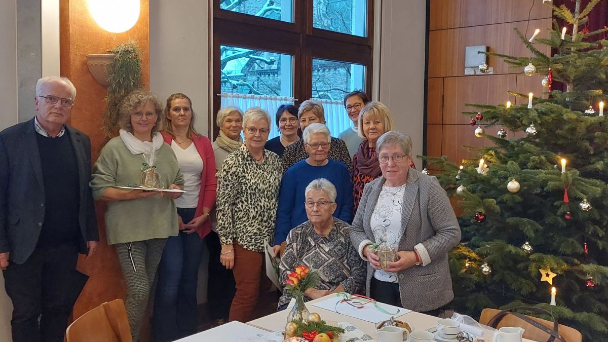 Bei der traditionellen Adventsfeier der kfd Meggen standen u.a. Jubilarehrungen auf dem Programm. von privat