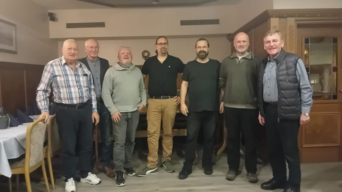 Der Vorstand: Alfons Knorr, Gerhard Niklas, Matthias Wahl, Pascal Knorr, Christian Klein, Uwe Rink und Helmut Adler (v.l.). von privat