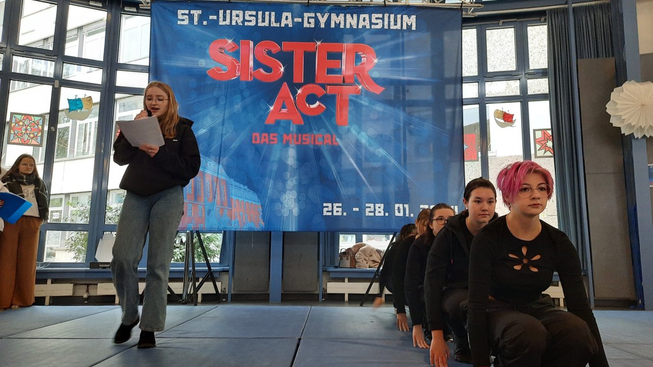 Die Proben für das Musical „Sister Act“ am St.-Ursula-Gymnasium Attendorn laufen auf Hochtouren. von M. Pröll