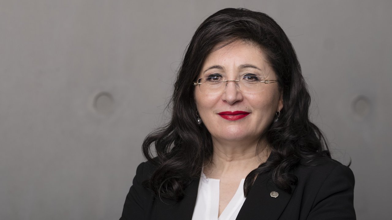 Nezahat Baradari von Maurice Weiss