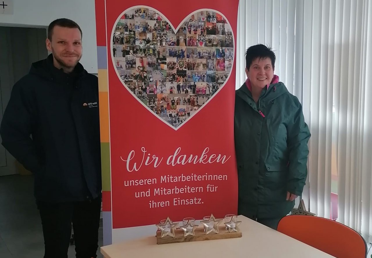 Pascal Trost und Petra Schmitz vom Pflegedienst GFO mobil. von Pia Krämer