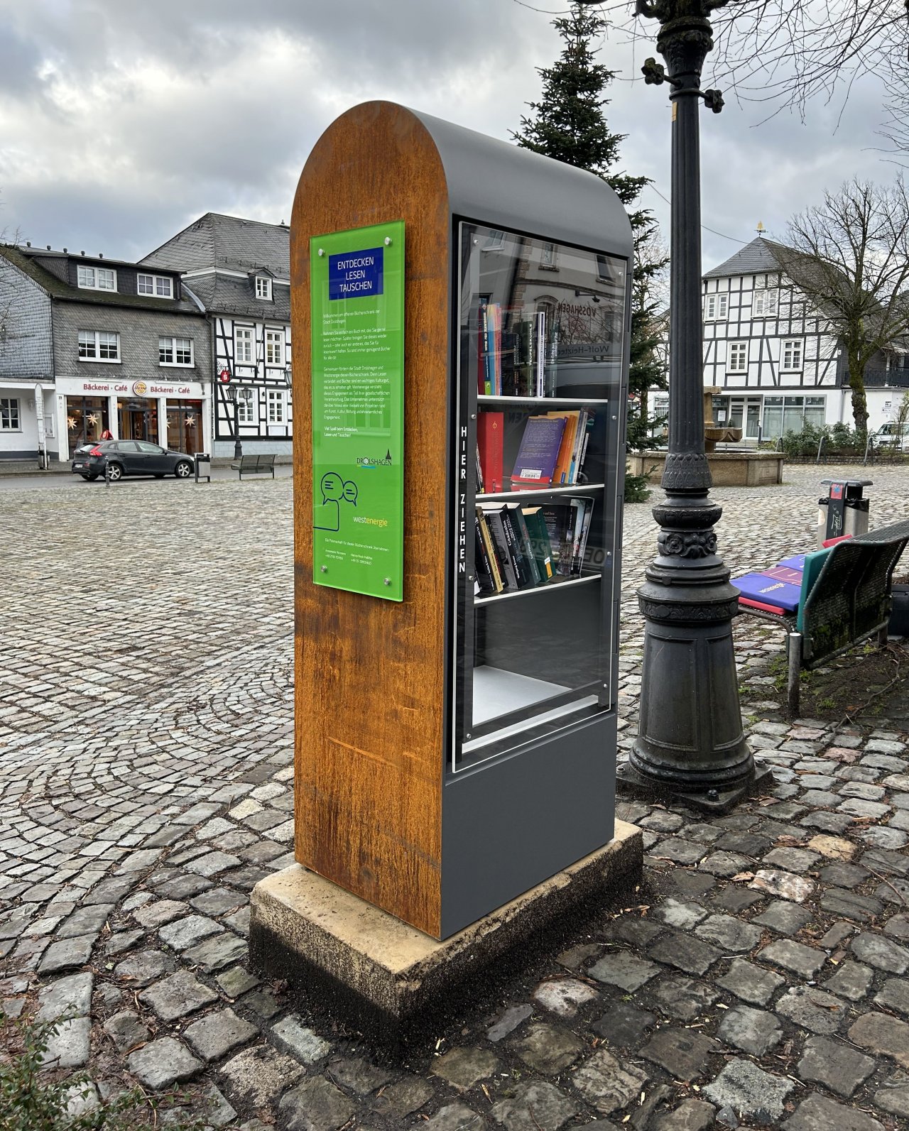 Bücherschrank in Drolshagen eröffnet von westenergie