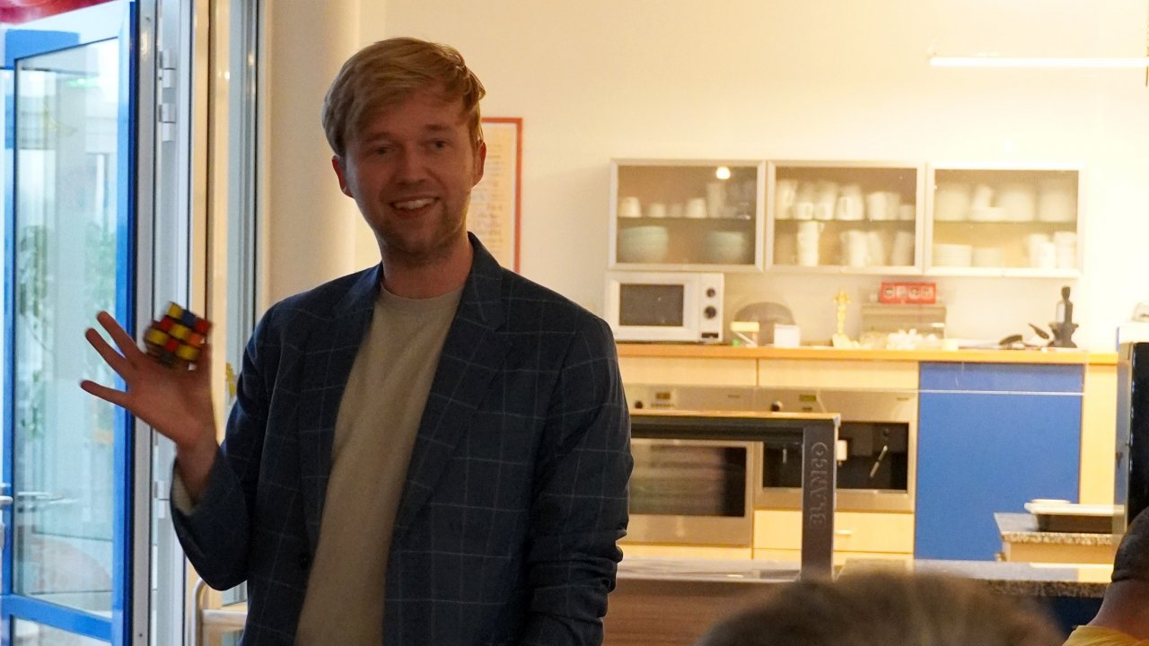 Zauberer Marc Weide war zu Gast im Kinder- und Jugendhospiz Balthasar. von privat
