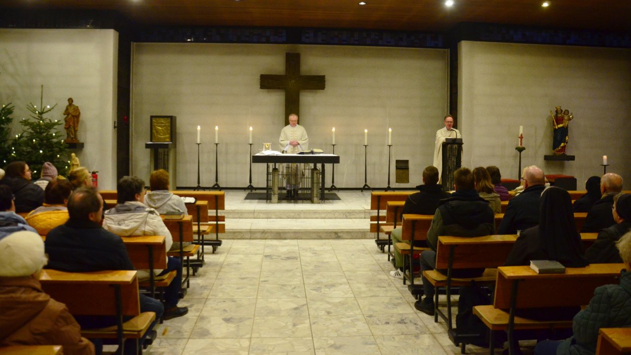 Im Rahmen einer heiligen Messe fand am Dienstag die Entweihung der Kapelle des St. Martinus-Hospitals Olpe statt. von GFO Kliniken Südwestfalen