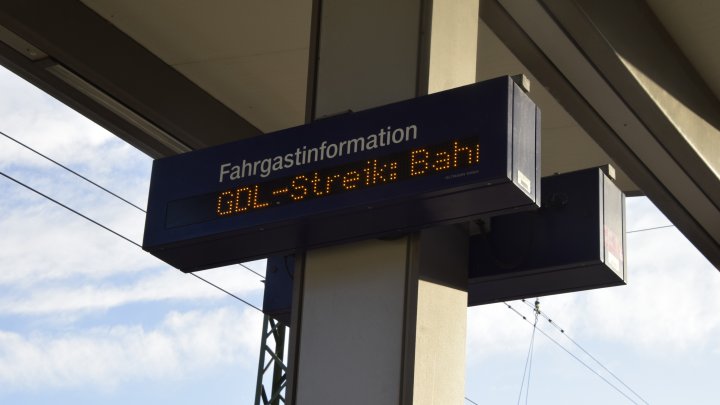 Der GDL-Streik macht vielen Bahnreisenden einen Strich durch die Rechnung. Auch am Altenhundemer...