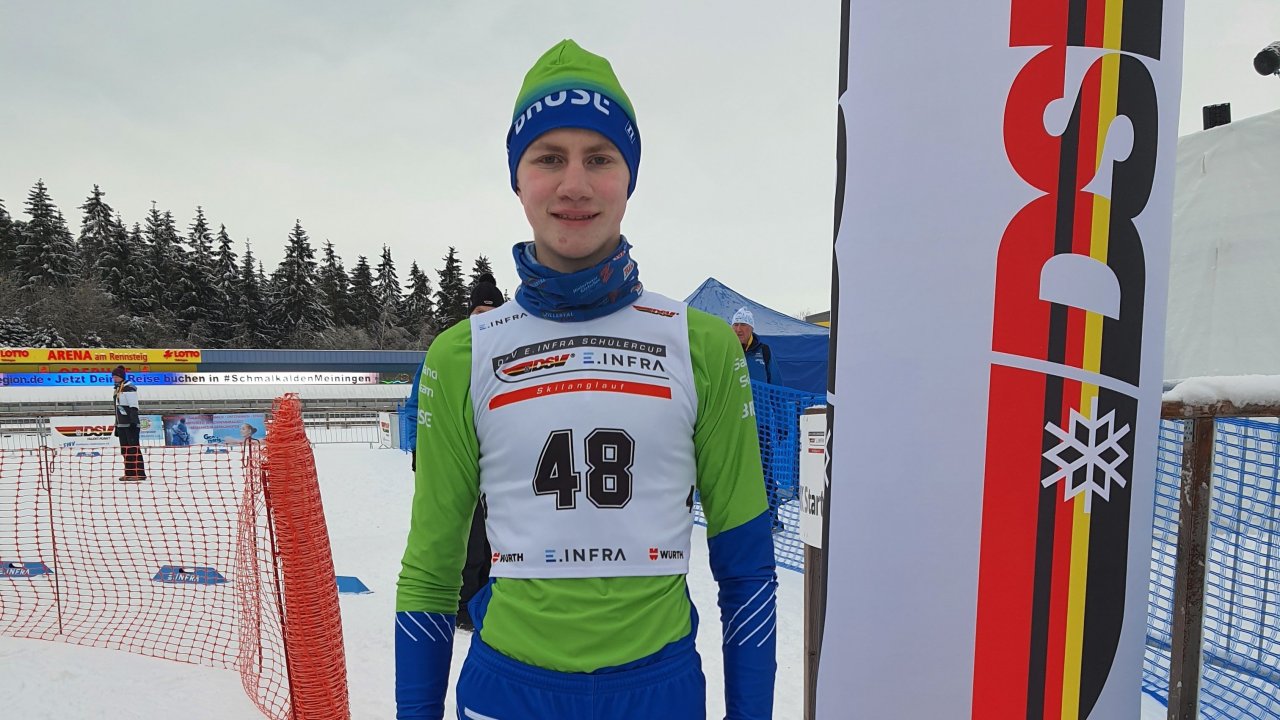 Skiläufer Julian Müller vom TV Attendorn nahm am Deutschen Schülercup in Oberhof teil und schnitt gut ab. von privat
