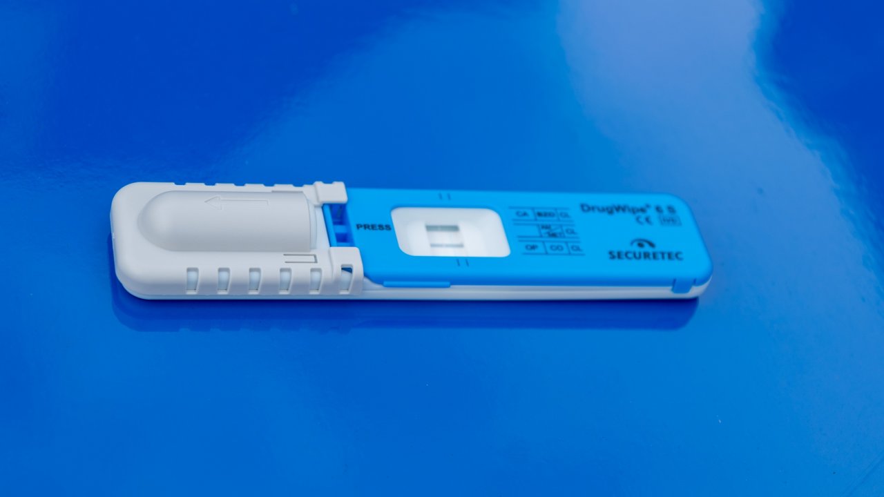 Polizei, Symbol, Drogen, Amphetamine, Drogentest, Cannabis, THC, MDMA, von Nils Dinkel