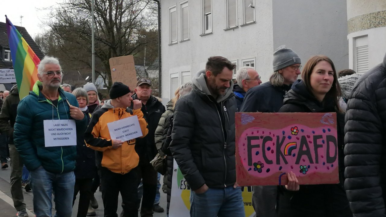 Deutschland ist Vielfalt - 500 Menschen demonstrieren in Heggen