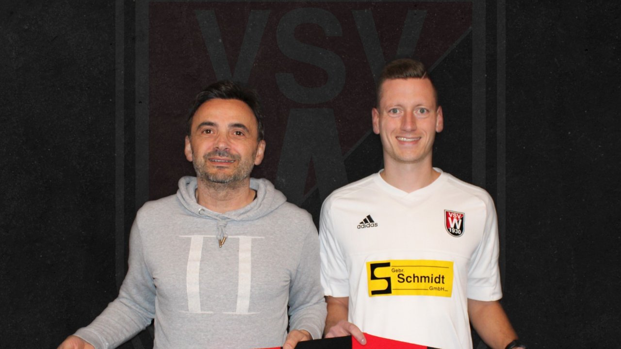 Daniel Schnittchen verstärkt den VSV Wenden zur Saison 2024/2025. Sportlicher Leiter Kemal Topal und Neuzugang Daniel Schnittchen (rechts). von privat