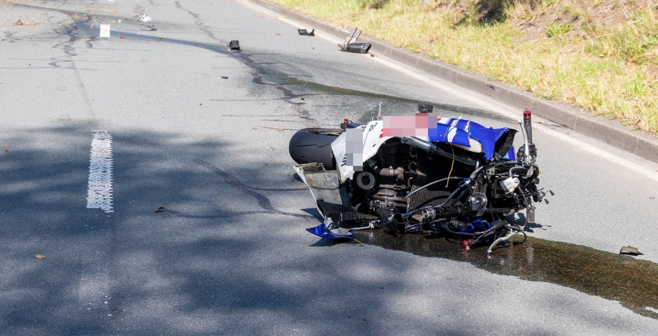 Bei einem schweren Motorradunfall auf der L553 bei Rüspe ist ein 28-jähriger Mann tödlich verunglückt. von Kai Osthoff