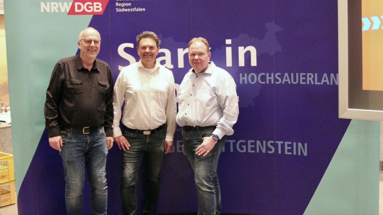 Von links: Dietmar Schwalm, Dr. Jörg Weingarten und André Arenz. von Silke Clemens/DGB