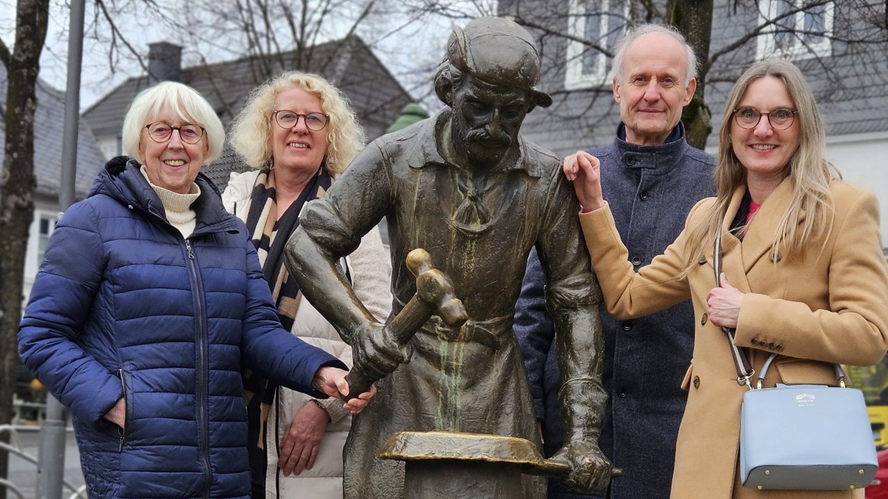 Die Stadtführer Marile Feldmann, Sonja Hütte, Klaus Klapheck und Andrea Arens (von links). von Olpe Aktiv