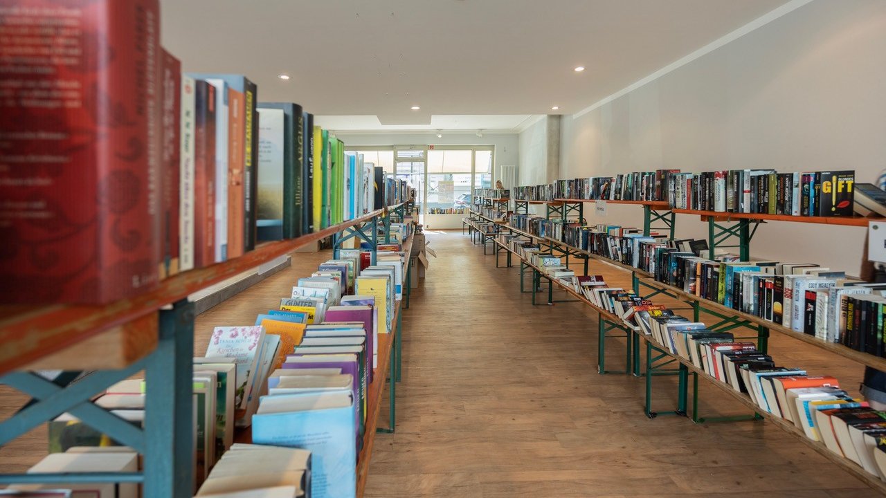 Der Lions Club Olpe am Biggesee richtet wieder einen Bücherbasar aus. von privat