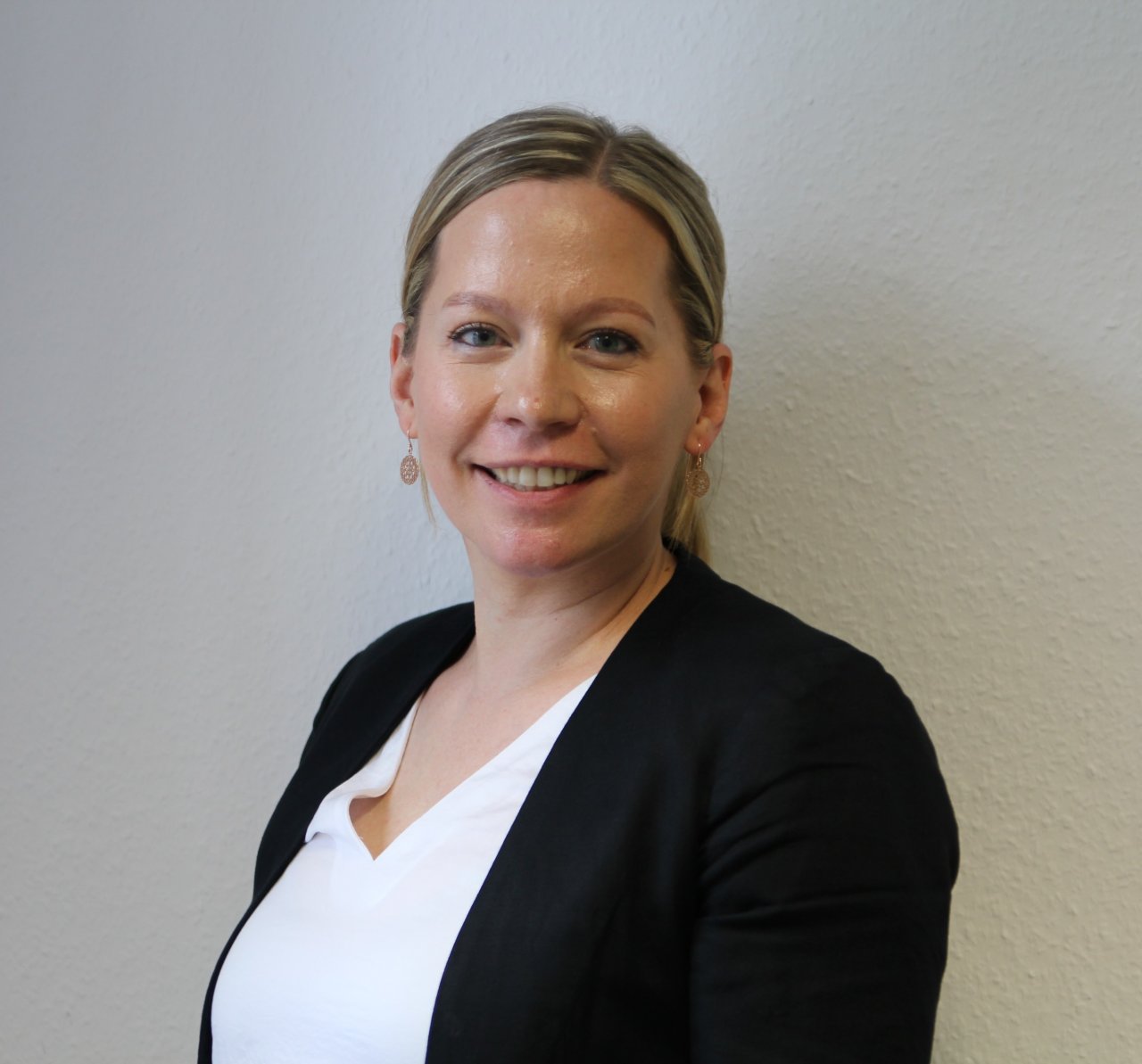 Maren Thomassohn (46) ist die neue Leiterin der Beratungsstelle Lennestadt der Verbraucherzentrale NRW. von Lorena Klein