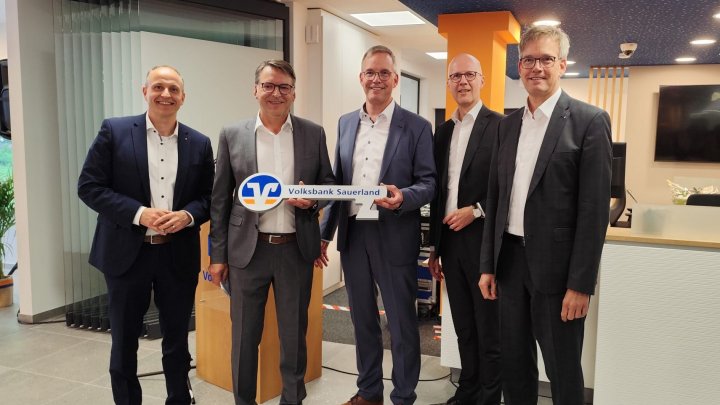 Volksbank Sauerland eröffnet modernisiertes Beratungszentrum in Grevenbrück