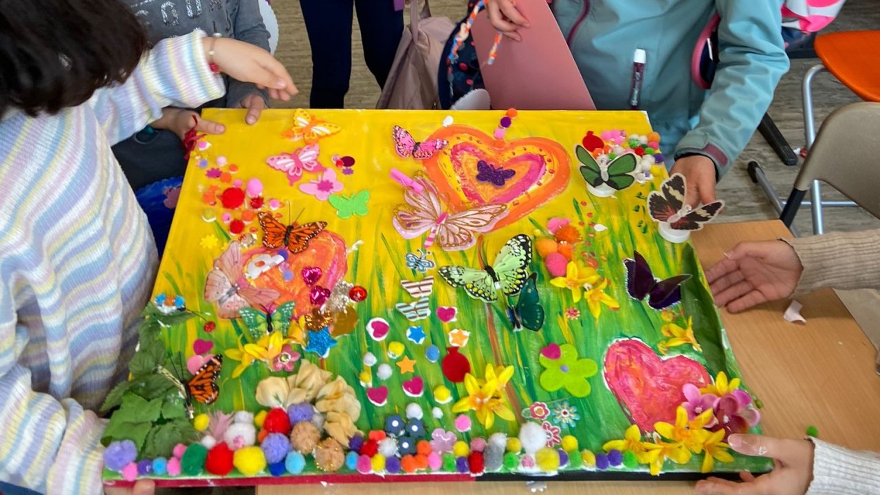 Das ganze Schuljahr über waren die Schüler der Gräfin-Sayn-Schule in Drolshagen bunt und kreativ. von privat