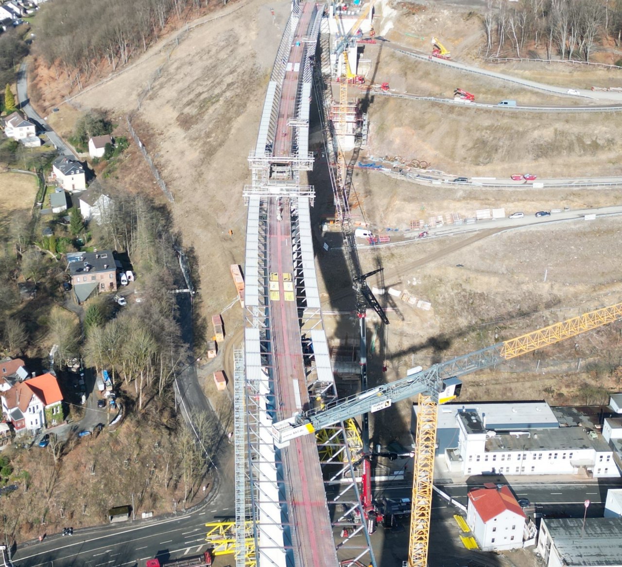 Stahlhochzeit an der Talbrücke Rahmede. von Autobahn GmbH