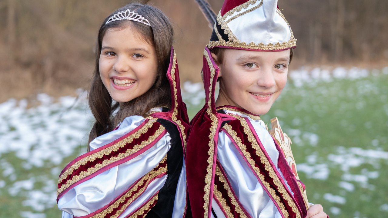 Prinz Max II. und Prinzessin Lena I. regieren als Kinderprinzenpaar in Grevenbrück. von privat
